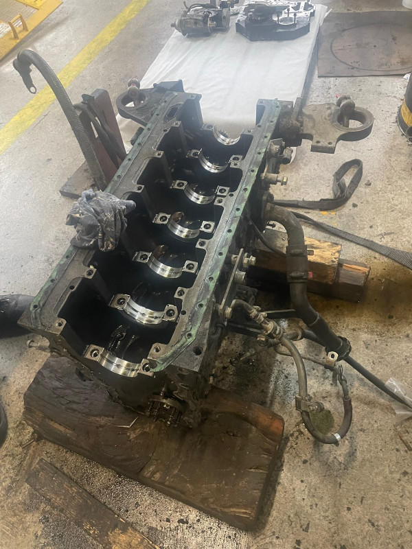 GO motoru Komatsu WA270